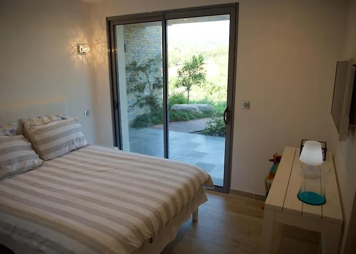 Magnifique Avec Piscine Chauffee, Vue Et Montage Villa