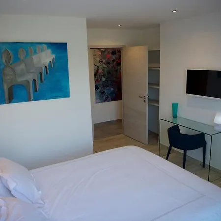 Villa Magnifique Avec Piscine Chauffee, Vue Et Montage *