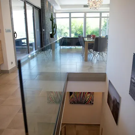 Villa Magnifique Avec Piscine Chauffee, Vue Et Montage