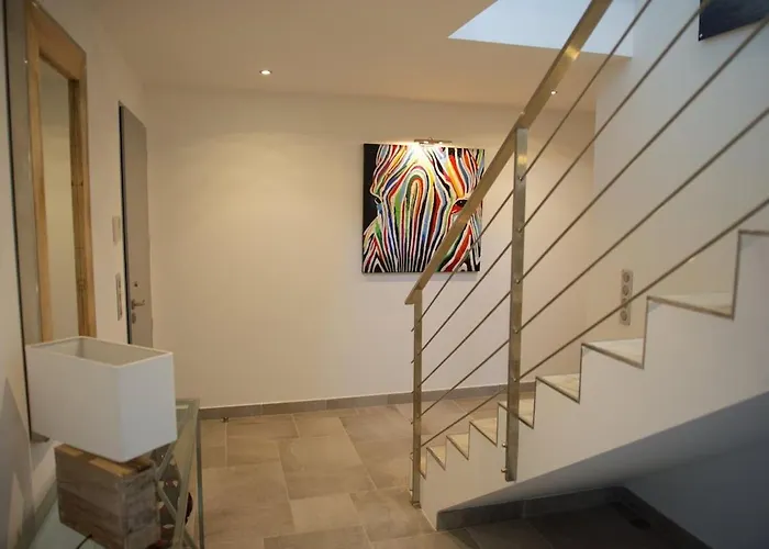 Magnifique Avec Piscine Chauffée, Vue Et Montage *