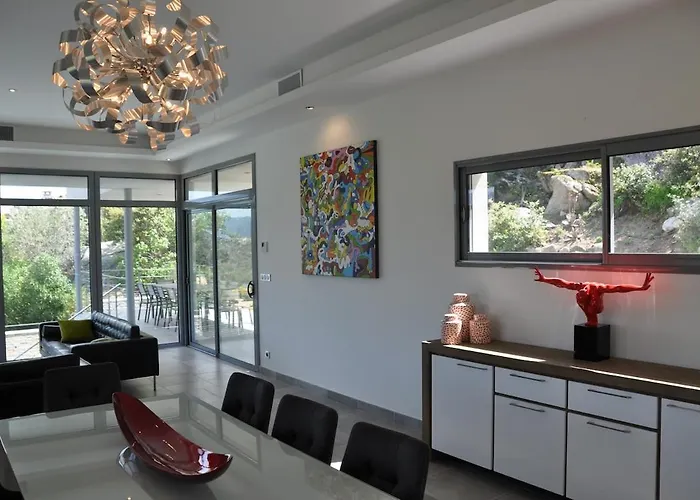 Vila Magnifique Avec Piscine Chauffee, Vue Et Montage